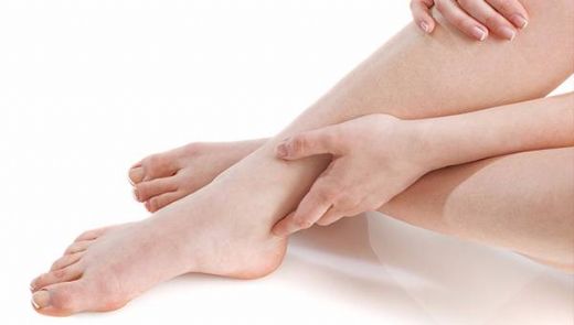 Yorgun Ayak Sendromu Belirtileri ve Tedavisi